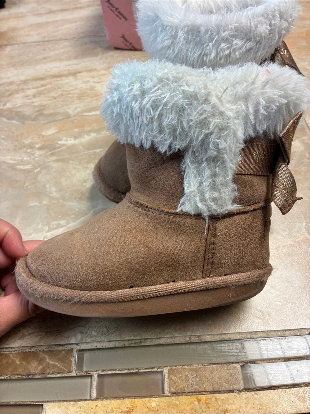 Toddler size 8 Juicy Couture King Girls Faux Fur Cold Weather Boots